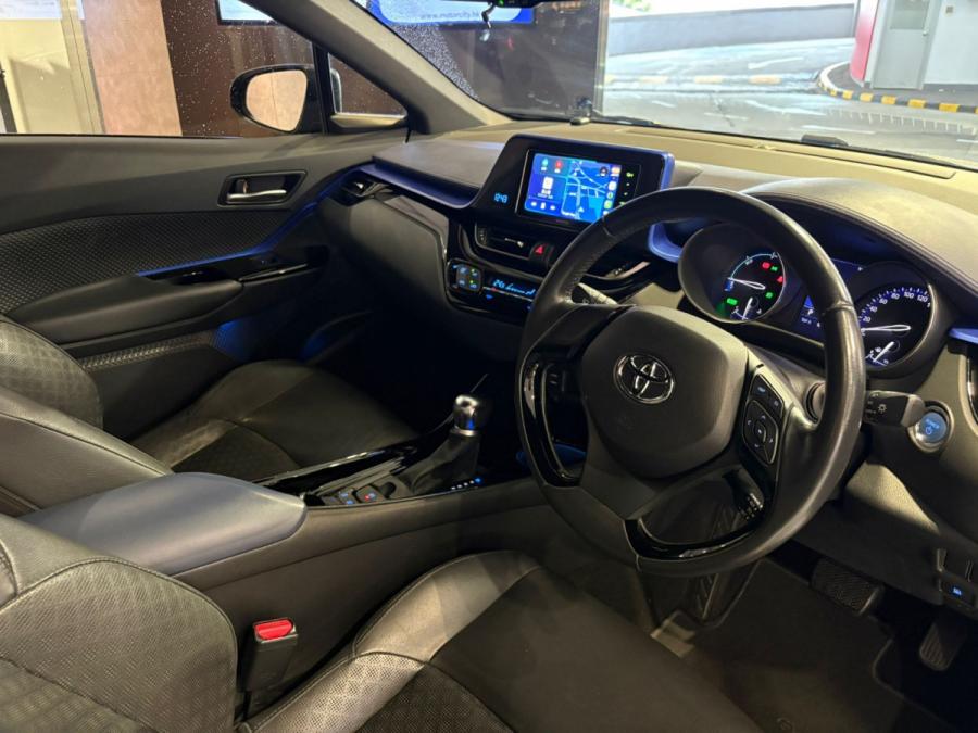 CHR Hybrid - Image 3